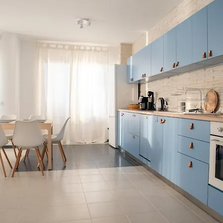 Spacious 3bd Flat With Parking And Sea View By Flat Mаnаger *