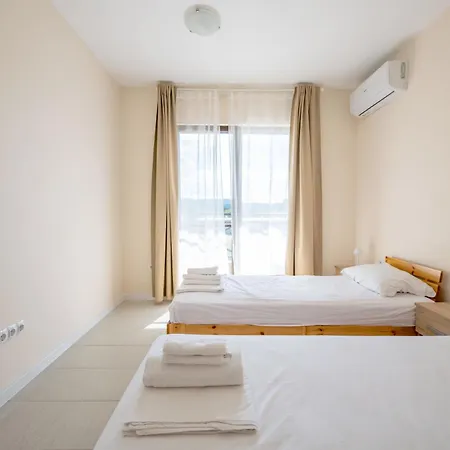 Apartament Spacious 3bd Flat With Parking And Sea View By Flat Mаnаger *