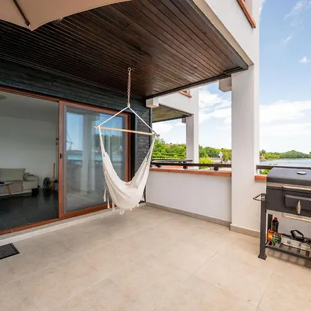 Spacious 3bd Flat With Parking And Sea View By Flat Mаnаger Apartament Cernomoreț