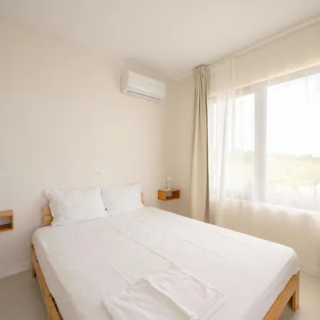 Spacious 3bd Flat With Parking And Sea View By Flat Mаnаger * Cernomoreț